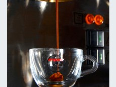 UND DER ESPRESSO WIRD GUT..